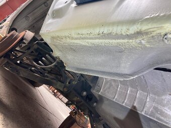 Mercedes W124 ,karoserie - 7