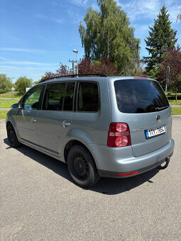 Volkswagen Touran 1,9 TDi - 7