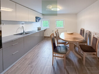 Pronájem prostorného bytu 3+1, 85 m² s parkovacím místem - 7