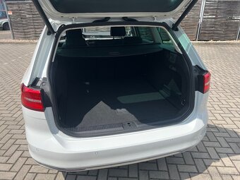 Volkswagen Passat Variant Highline 2.0TDI 4Motion DSG KESSY - 7