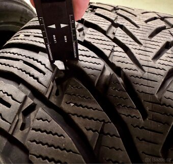 Zimní pneu Nokian WR SUV4 265/40 r21 105V - 7