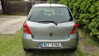 Toyota Yaris 1.3i 64kw rok 2006 STK 11/2025 Euro4 - 7