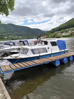 Prodám kajutovou motorovou loď - 7