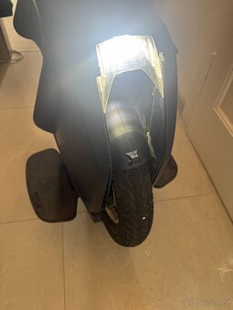 KingSong S18 elektrická jednokolka – najeto 4 300 km – 23 00 - 7