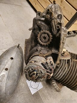 Motor jawa 354 - 7
