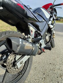 Honda CBR 125R - 7
