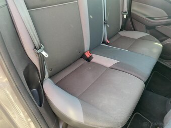 Ford Focus 1.6 i , 77 kW benzín, 2012 - 7