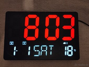 LED hodiny "multifunkční" (27x17) - 7