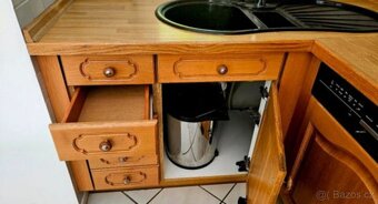 Dubová rustikální kuchyně do U se spotřebiči,4664 - 7