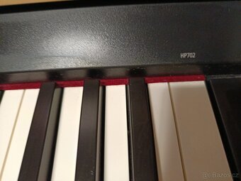Piano Roland HP702 - 7