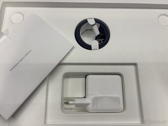 CTO MacBook Air 15" 2023 M3 / 16GB / 500GB DPH - 7