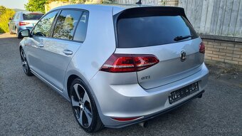 VOLKSWAGEN GOLF 7 GTI - 2,0TSi 162kW - Manuál - 7