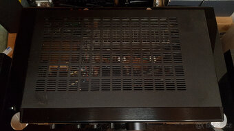 Onkyo A-8840 Stereo zesilovač + DO - 7