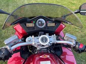 HONDA VFR 800 - 7