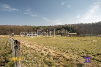 Prodej pozemků 5615 m2 - Ujkovice, ev.č. 02112 - 7