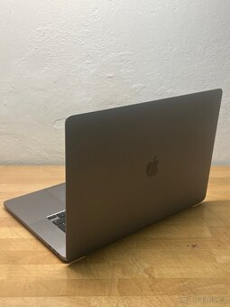 MacBook Pro 16” 2019 CTO/16GB RAM/i9/1TB SSD/ Záruka - 7