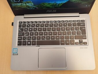 Asus Zenbook 14" - 7