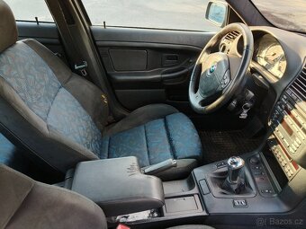 BMW E36 323i SEDAN 1997 originální ///M paket AvusBlau - 7