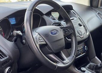 Ford Focus 1.6i KLIMATIZACE KOUPENO V ČR manuál 77 kw - 7