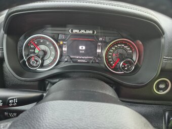 DODGE RAM 1500 5,7 HEMI BLACK WIDOW 31000km - 7