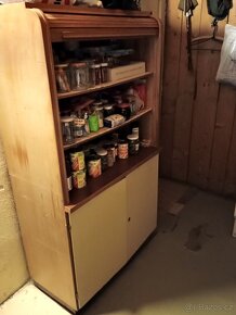 Kredenc, registačka a poličky ze dřeva (laťovka s dýhou) - 7