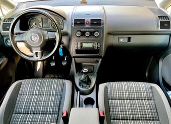 Volkswagen Touran 1.6 TDi Cross, výhřev, Bi-xenony, senzory - 7