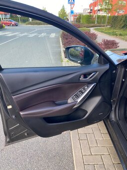 Mazda 6 2,5l 2017 benzin 141kW bouraná strana řičíce. - 7