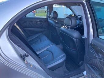 Mercedes-Benz E 270 CDI A Avantgarde, 130 kW - 7