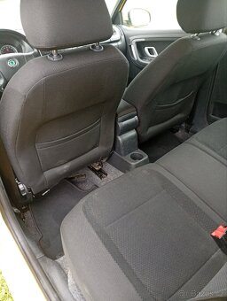 Škoda fabia 2 14 16V - 7