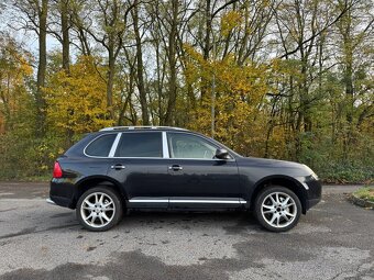 Porsche Cayenne,  4.5 / 250 kW - 7