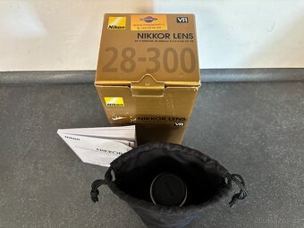 Nikon AF-S NIKKOR 28–300mm f/3.5–5.6G ED VR - 7
