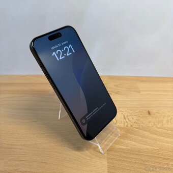 iPhone 15 Pro 128GB, černý, eSIM (12 měsíců záruka) - 7