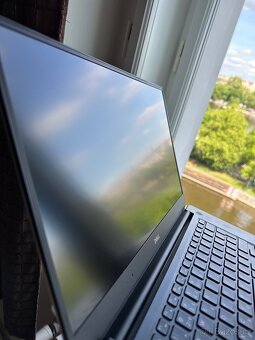 Dell XPS 15" 9560 - 7