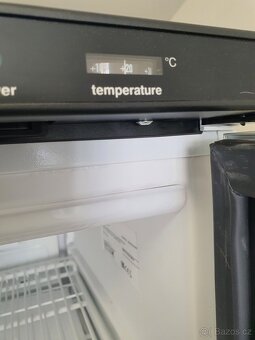 NOVÁ GASTRO VELKÁ vitrína lednice 381 lt VENTILACE - 7