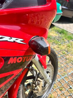 Honda CBR125R 2006 - 7