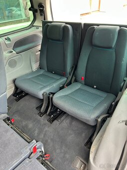 Ford Galaxy 2.0tdci 103kw, 7 míst, manuál - 7