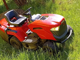 Prodám zahradní žací traktor Mountfield MTF 1430 HD ST - 7
