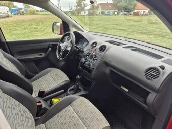Prodám VW CADDY MAXI 1.6TDI 75kW - 7