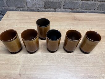 Sada 6 kameninových hrnků v hnědé glazuře - 7