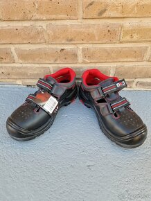Nové pracovní boty (sandále) CXS Rock Mica S1P vel. 39/5 - 7