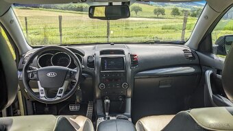 Kia Sorento II plná výbava - 7