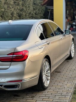 BMW 740xD Long servis BMW - 7