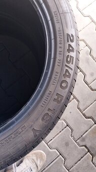 Prodám 2 x letní pneu Continental 245/40/18 - 7