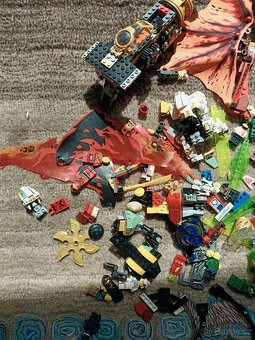 velký Lego mix s figurkami - 7