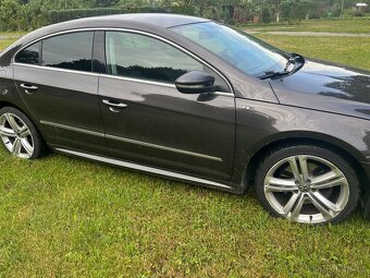 VW  2.0Tdi 103KW R-line  2012 - 7
