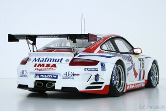 PORSCHE 911 / 997 GT3 RSR / AUTOart 1:18 - 7