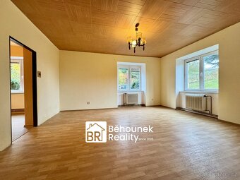 Dvougenerační dům 340 m², s částečnou půdní vestavbou a dalš - 7