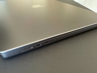 Apple MacBook Pro 16" M3 - 7