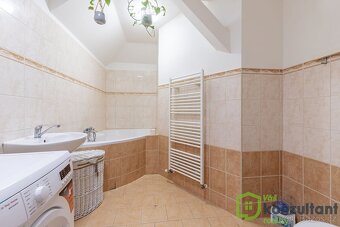 Prodej bytu 4+kk 86 m2, Hradec nad Svitavou, ev.č. 00813 - 7
