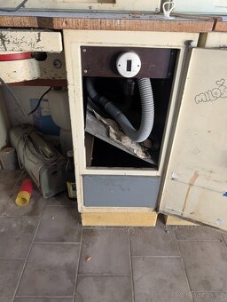 Starožitný nábytek CHIRANA - 7